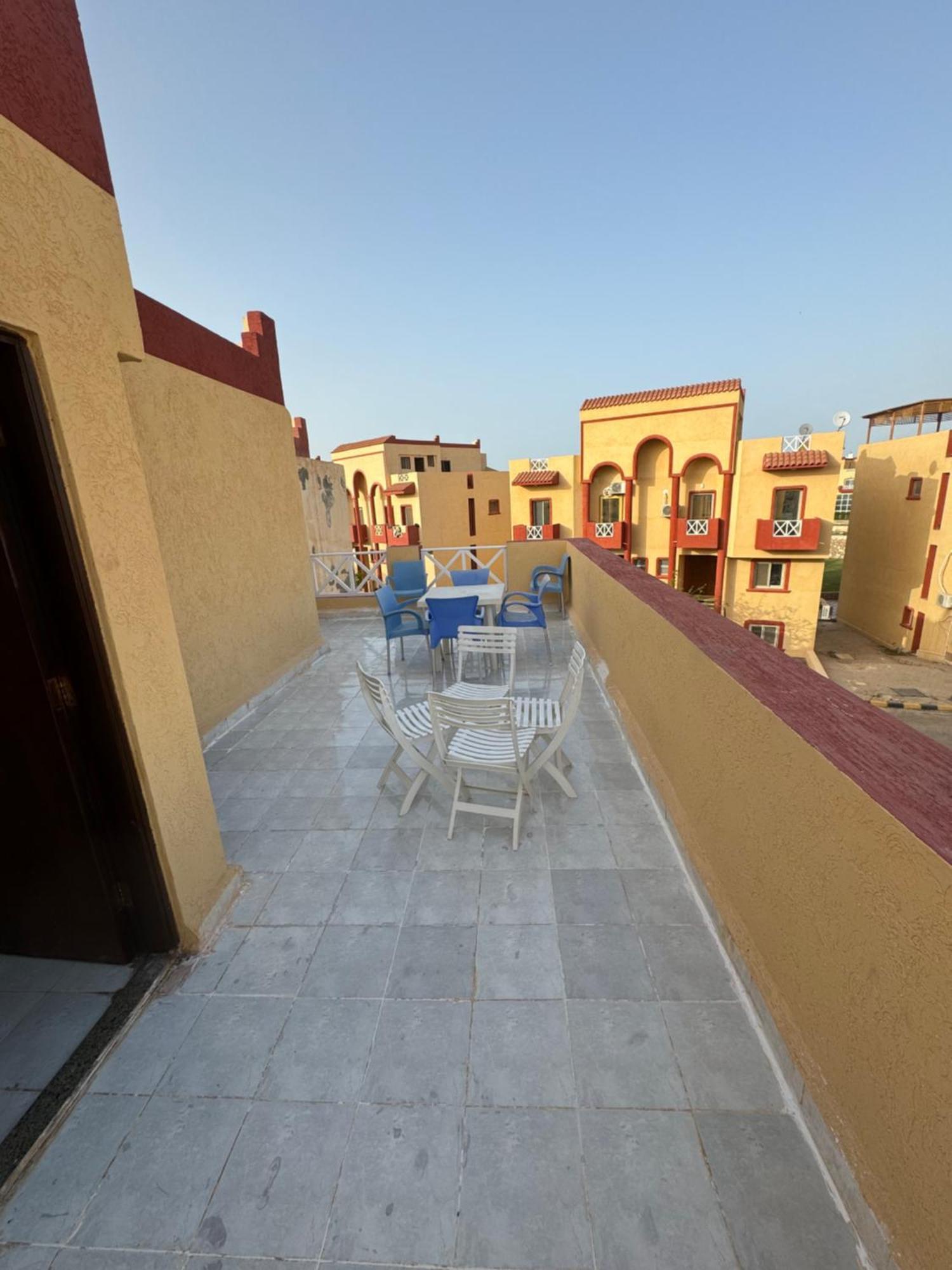 Brand New Renovated Cheerful 3-Bedroom Villa With 6 Pools Family Only- Perla Marina Kilo 85 El Alamein Exteriér fotografie